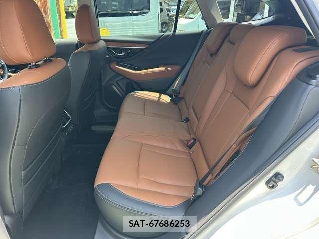 Subaru OUTBACK 2023-01 8036343-3
