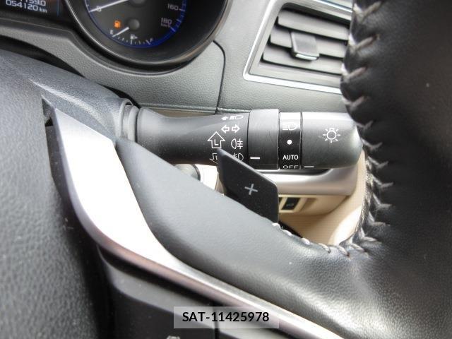 Subaru OUTBACK 2018-06 8036345-18