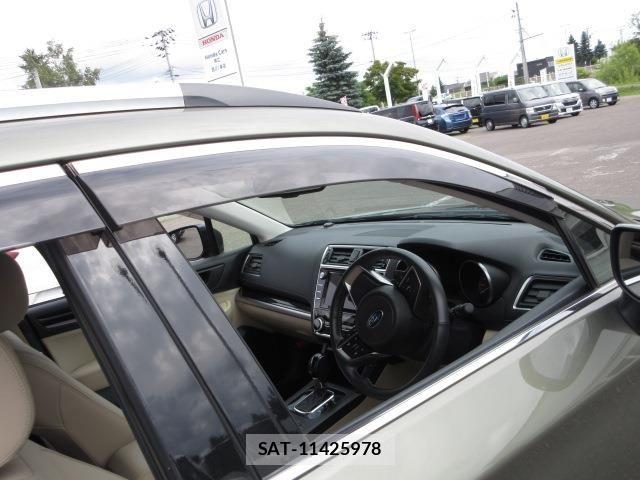 Subaru OUTBACK 2018-06 8036345-7