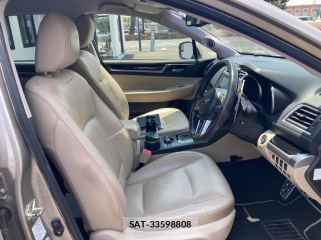 Subaru OUTBACK 2017-07 8036351-9