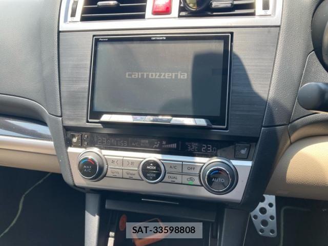 Subaru OUTBACK 2017-07 8036351-19