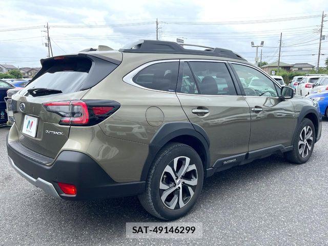 Subaru OUTBACK 2022-12 8074281-17
