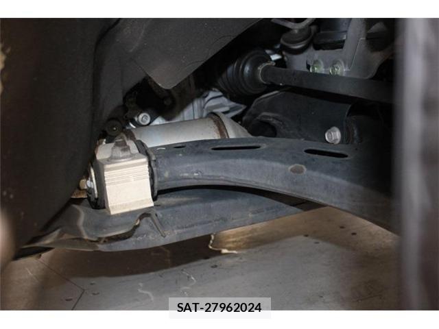 Subaru OUTBACK 2016-10 8074289-19