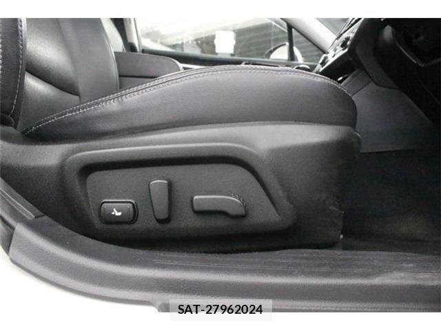 Subaru OUTBACK 2016-10 8074289-27