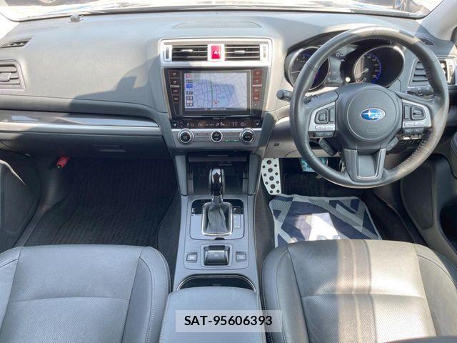 Subaru OUTBACK 2016-11 8074287-1