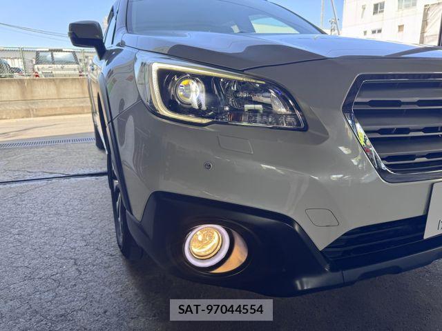 Subaru OUTBACK 2016-04 8074292-27