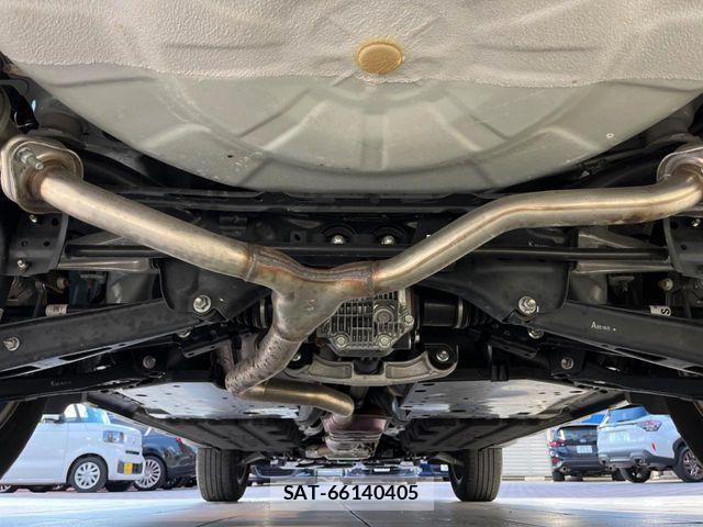 Subaru OUTBACK 2023-05 8130952-19