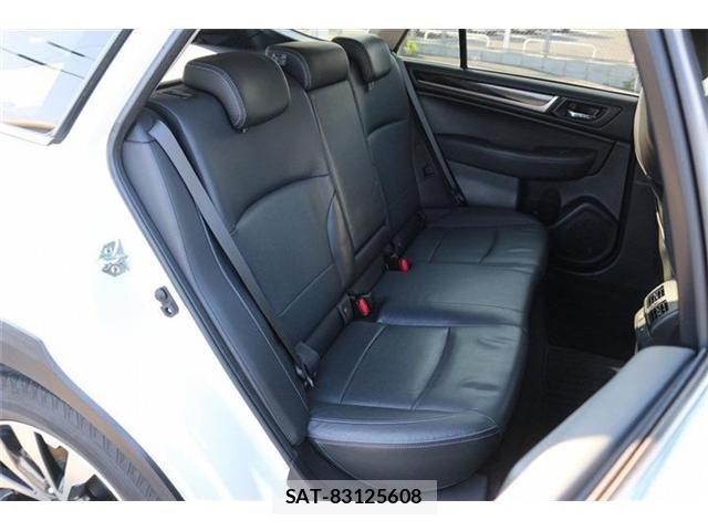 Subaru OUTBACK 2015-05 8130953-17