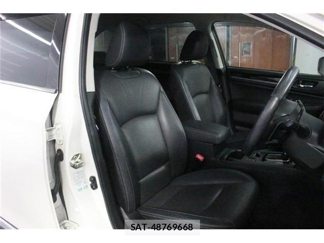 Subaru OUTBACK 2017-11 8146045-26