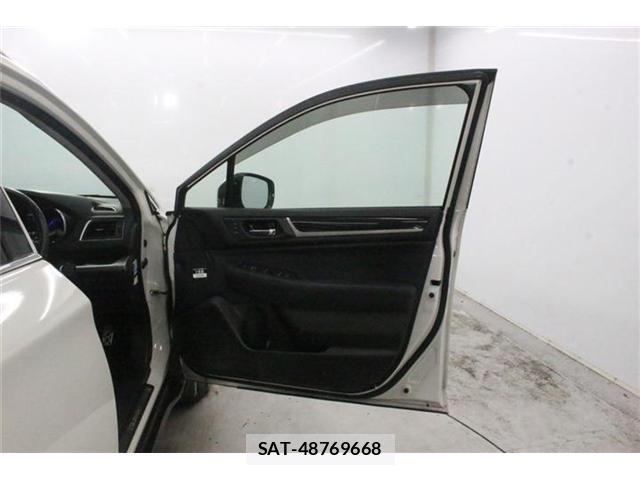 Subaru OUTBACK 2017-11 8146045-29