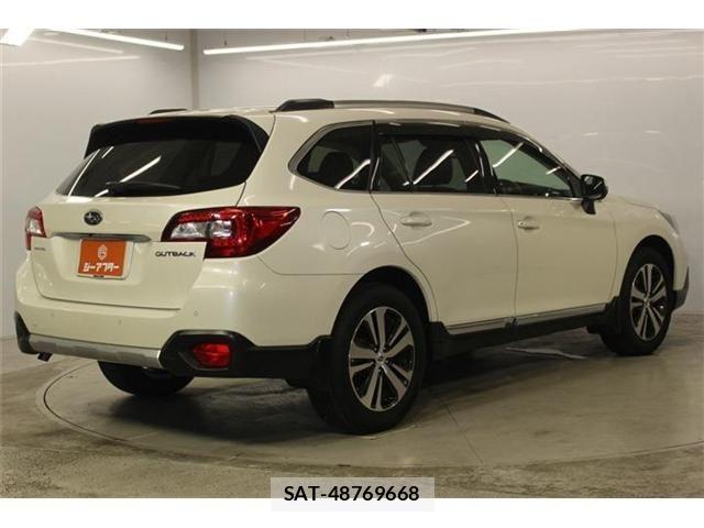 Subaru OUTBACK 2017-11 8146045-4