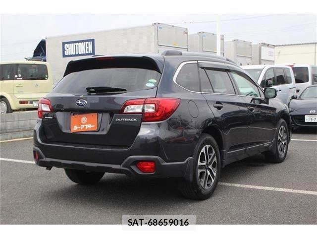 Subaru OUTBACK 2017-11 8208277-13