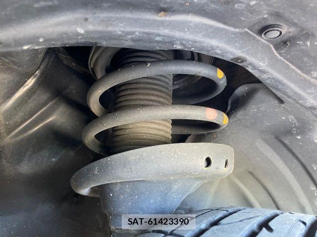 Subaru OUTBACK 2019-12 8208275-19