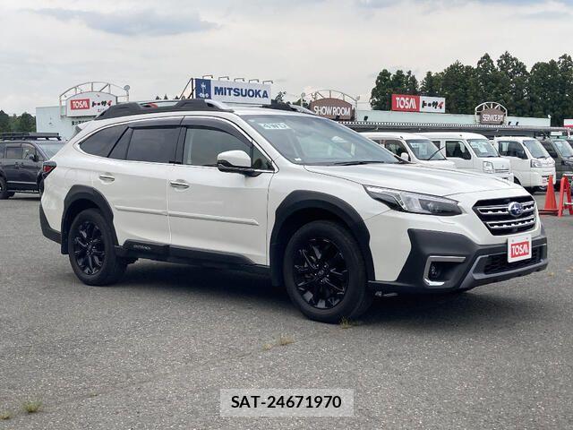 Subaru OUTBACK 2022-01 8208273-15