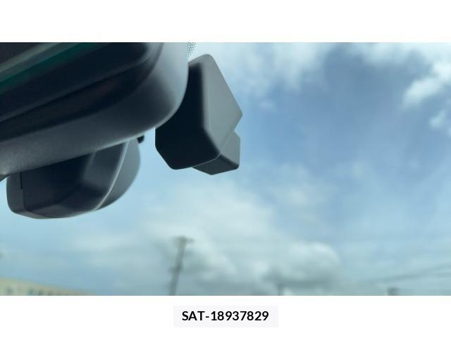 Subaru OUTBACK 2017-10 8208279-19