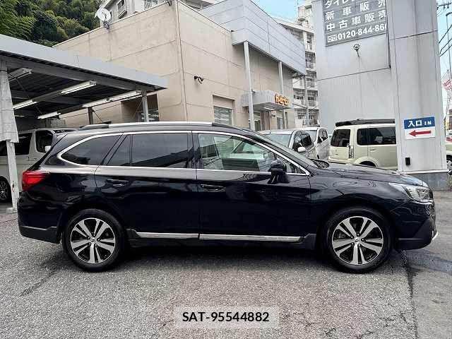 Subaru OUTBACK 2018-07 8208278-19
