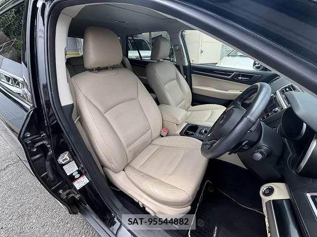 Subaru OUTBACK 2018-07 8208278-21
