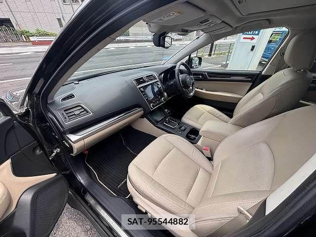 Subaru OUTBACK 2018-07 8208278-22