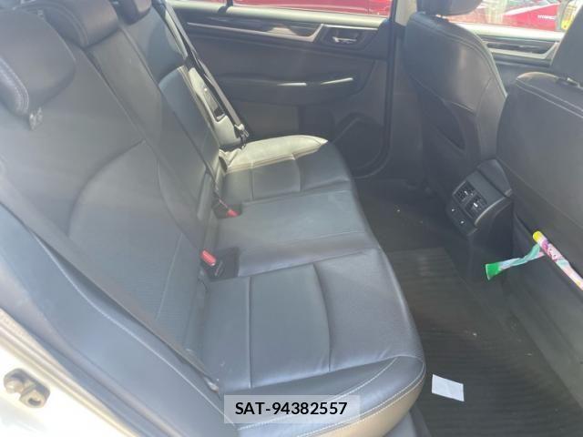 Subaru OUTBACK 2015-12 8230586-13