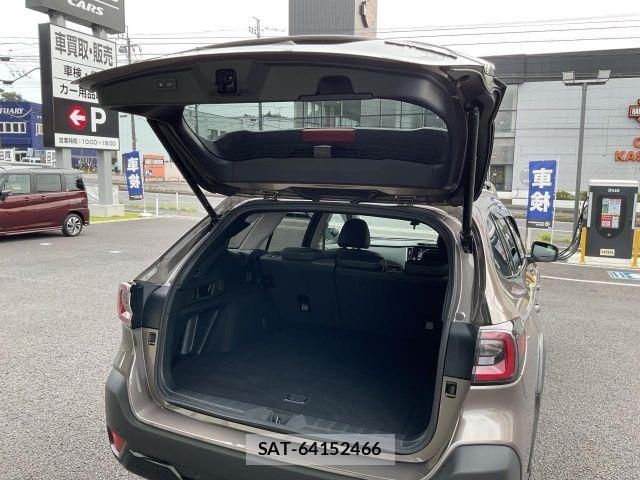 Subaru OUTBACK 2024-01 8245666-13