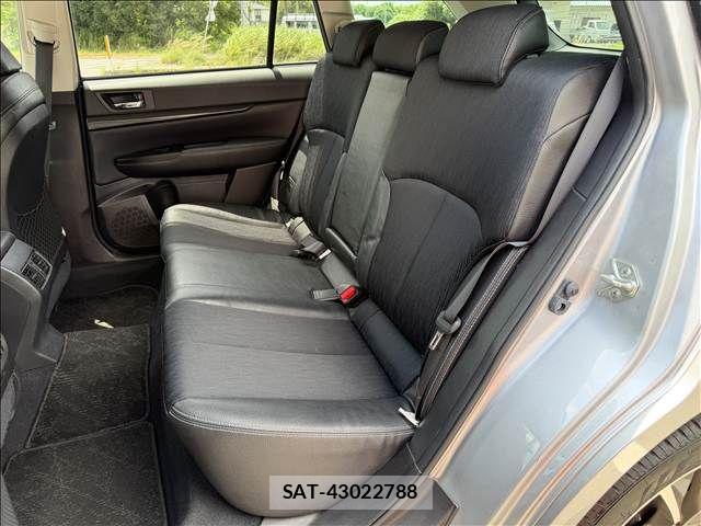 Subaru OUTBACK 2011-11 8245673-9