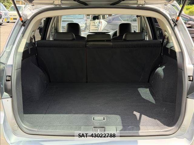 Subaru OUTBACK 2011-11 8245673-10