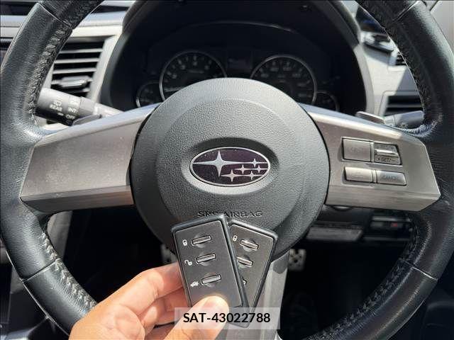 Subaru OUTBACK 2011-11 8245673-17