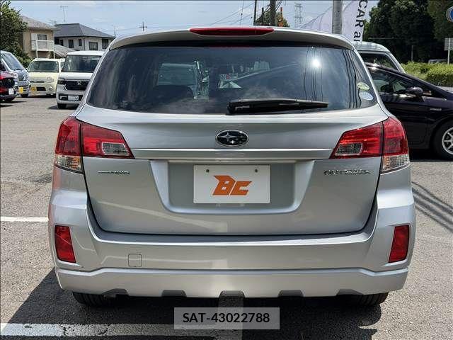 Subaru OUTBACK 2011-11 8245673-22