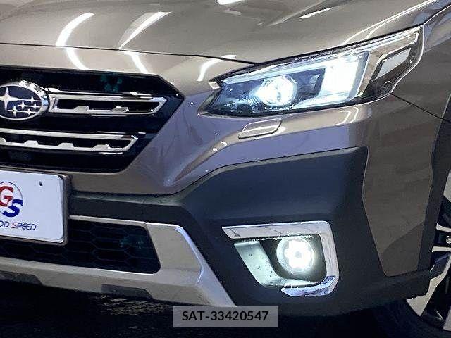 Subaru OUTBACK 2024-02 8245668-19