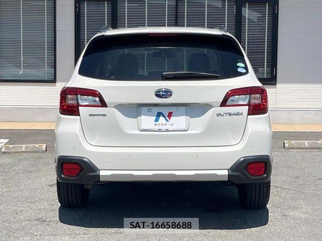 Subaru OUTBACK 2018-03 8336497-16