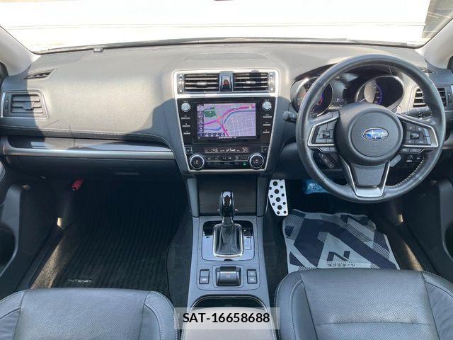 Subaru OUTBACK 2018-03 8336497-1