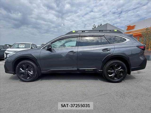 Subaru OUTBACK 2022-12 8336495-10