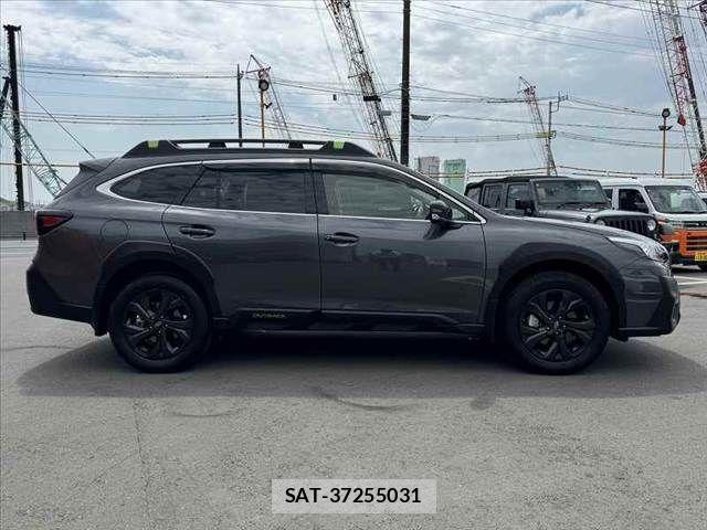 Subaru OUTBACK 2022-12 8336495-11