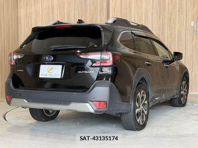 Subaru OUTBACK 2021-12 8336496-18