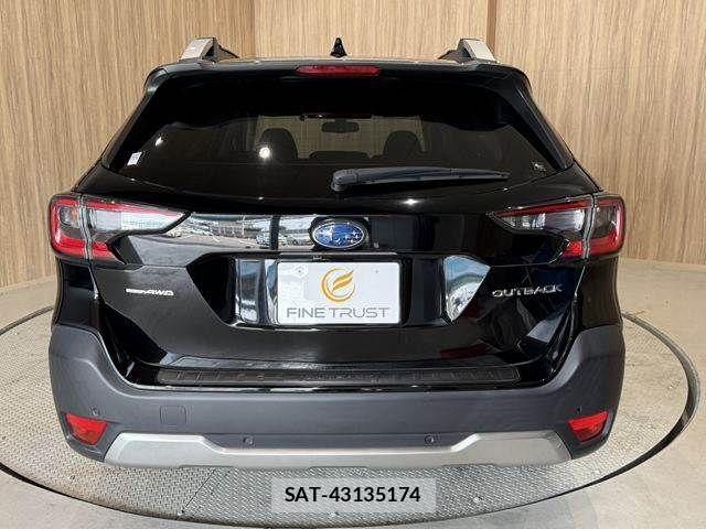 Subaru OUTBACK 2021-12 8336496-19