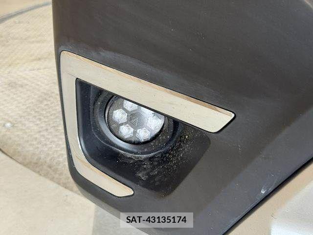 Subaru OUTBACK 2021-12 8336496-25