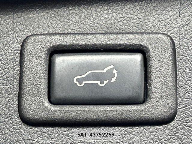 Subaru OUTBACK 2017-02 8336499-9