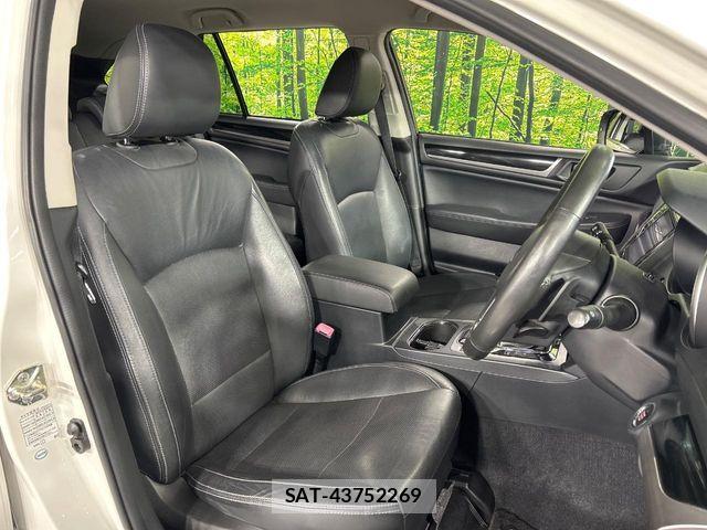 Subaru OUTBACK 2017-02 8336499-10