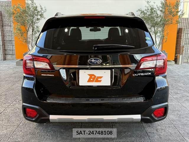 Subaru OUTBACK 2018-03 8336498-12