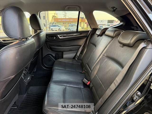 Subaru OUTBACK 2018-03 8336498-17