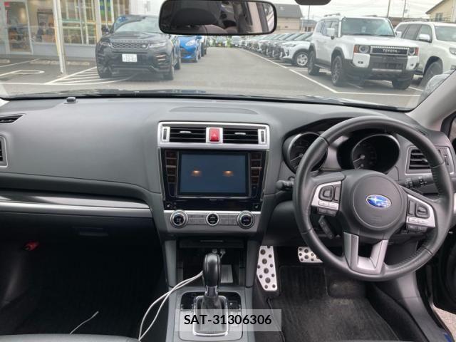 Subaru OUTBACK 2015-05 8354814-12