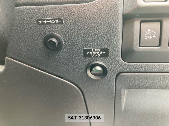 Subaru OUTBACK 2015-05 8354814-19