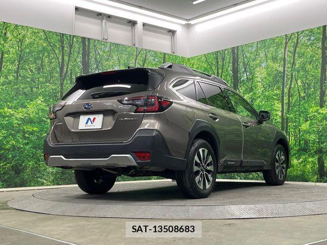 Subaru OUTBACK 2025-03 8366646-16
