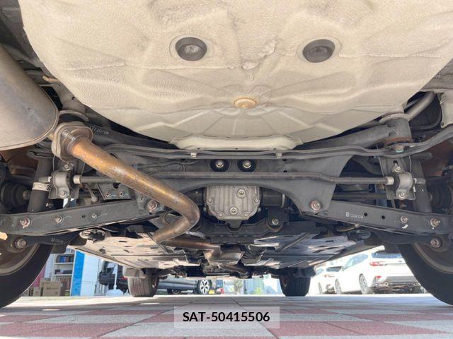 Subaru OUTBACK 2017-12 8366647-18