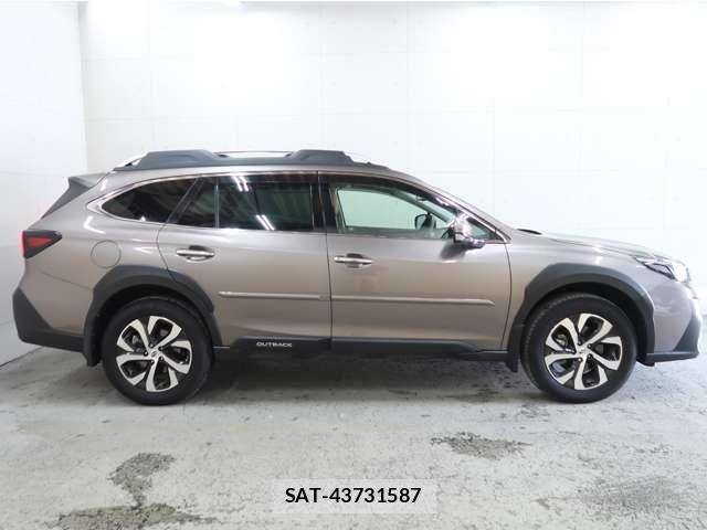 Subaru OUTBACK 2022-06 8366648-15