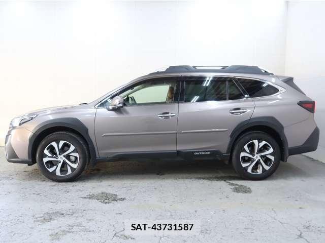Subaru OUTBACK 2022-06 8366648-16