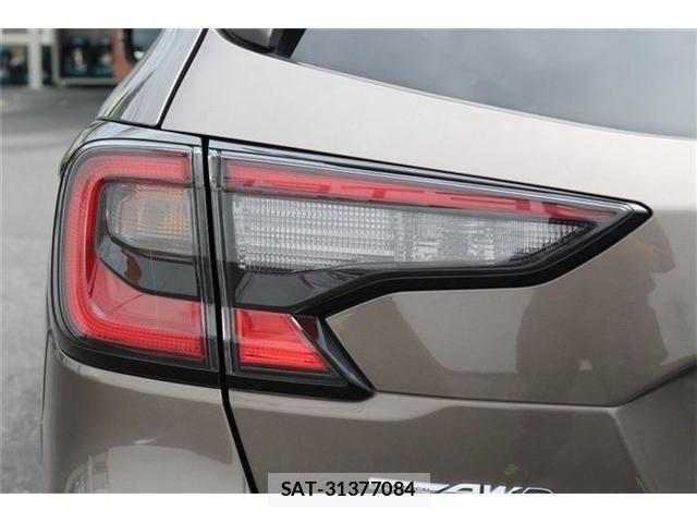 Subaru OUTBACK 2022-02 8371786-29