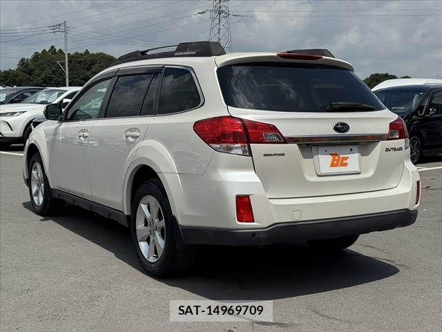 Subaru OUTBACK 2014-06 8413217-12