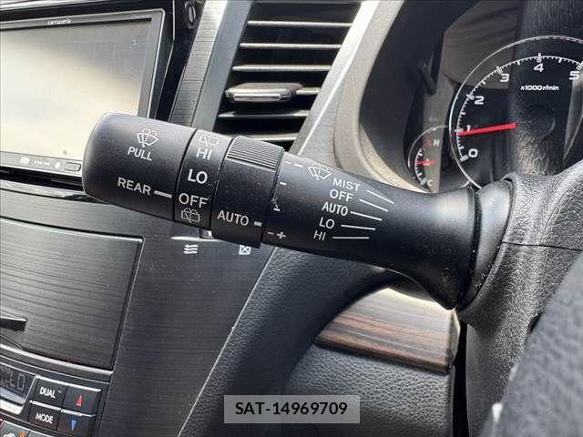 Subaru OUTBACK 2014-06 8413217-28