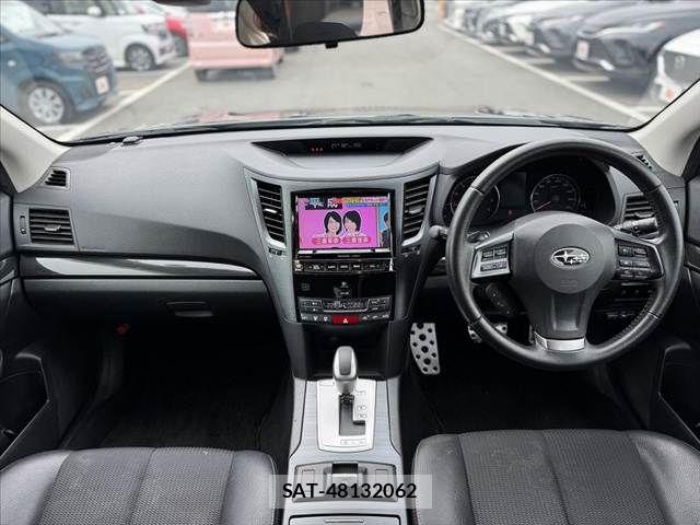 Subaru OUTBACK 2012-11 8413213-1